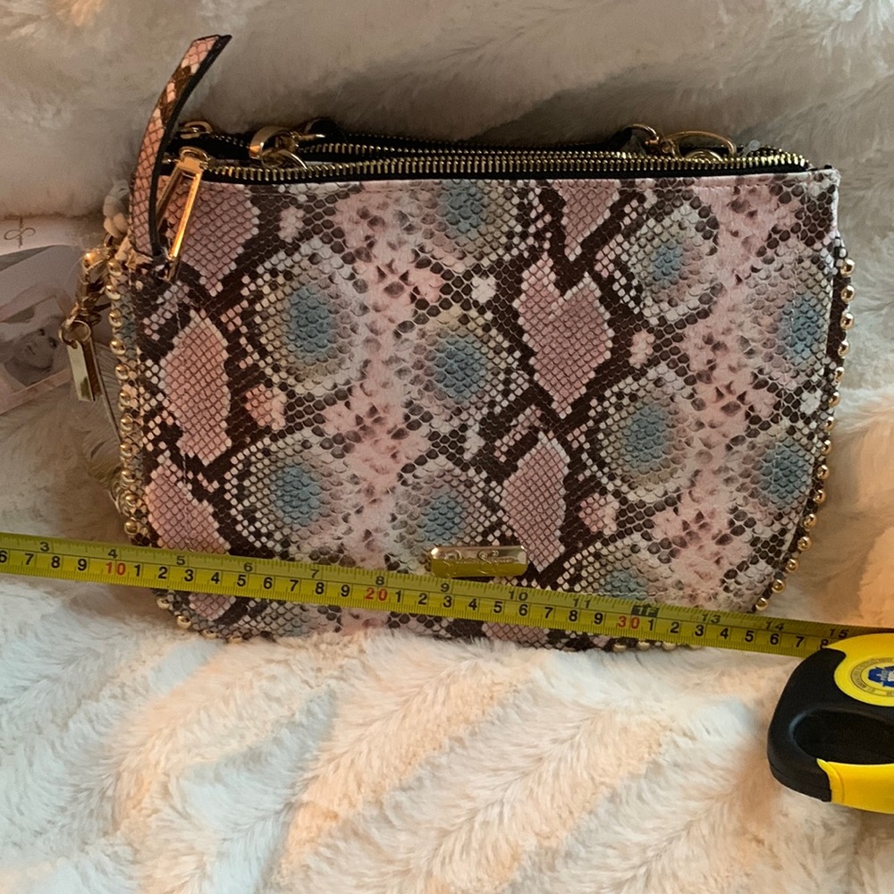 NWT Jessica Simpson Camille Crossbody in powder blush blend